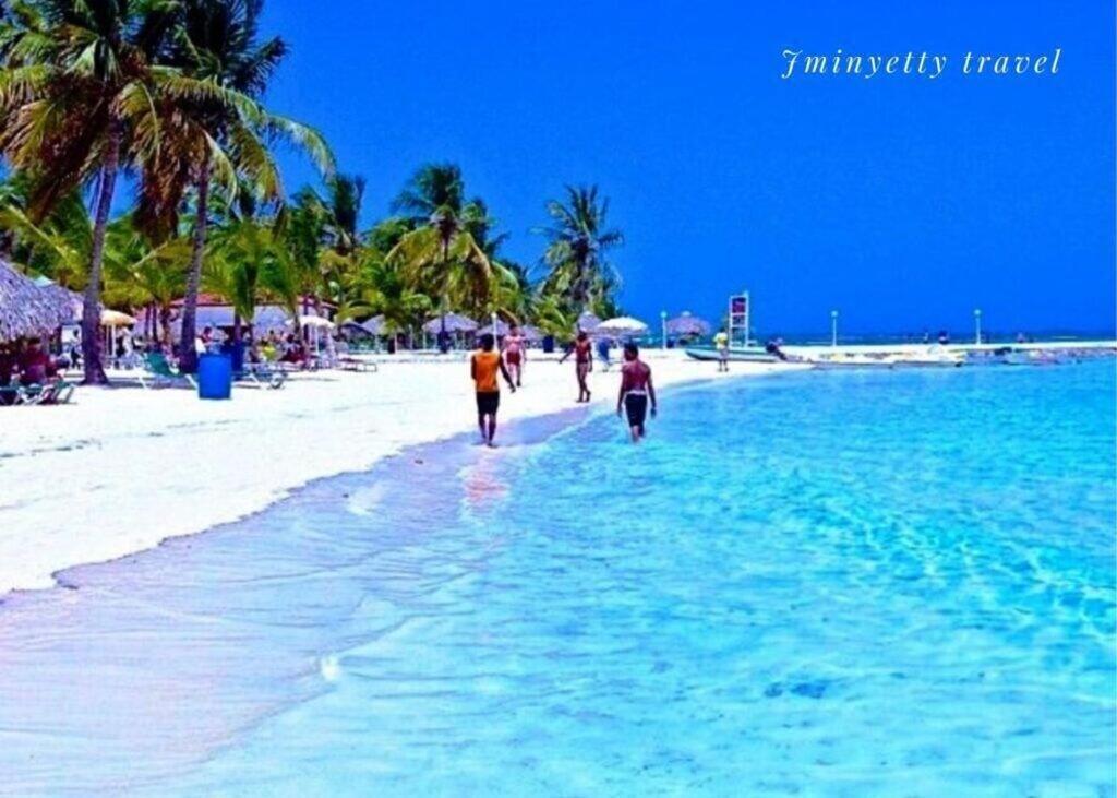 Simply The Most Comfortable Place Next To Boca Chica Beach Bagian luar foto